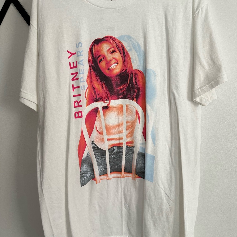 Britney Spears graphic tee